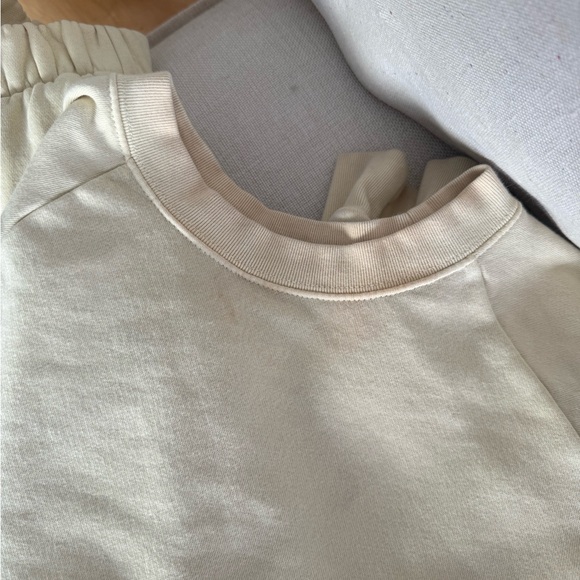 Yellow Gap Sweat Set - Picture 8 of 11